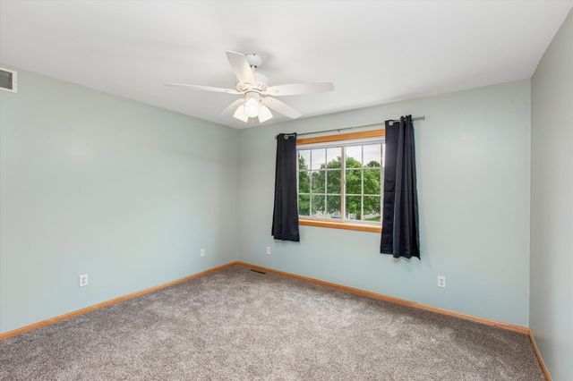 19925 English Court, Farmington, MN 55024