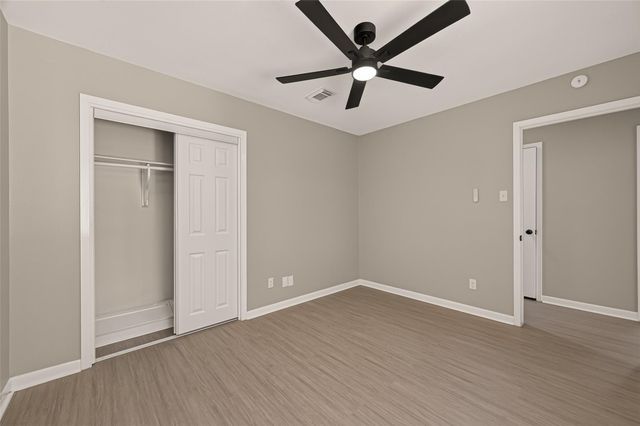 5923 Heatherbrook Drive, Houston, TX 77085