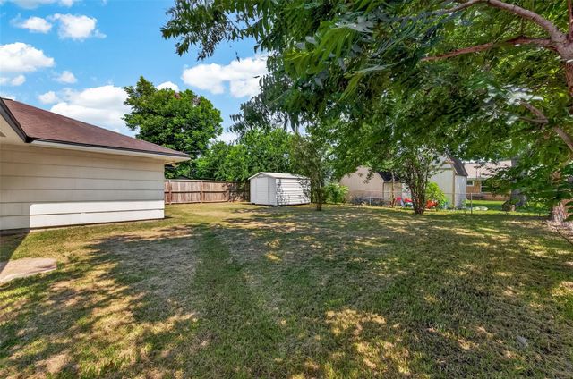 5923 Heatherbrook Drive, Houston, TX 77085