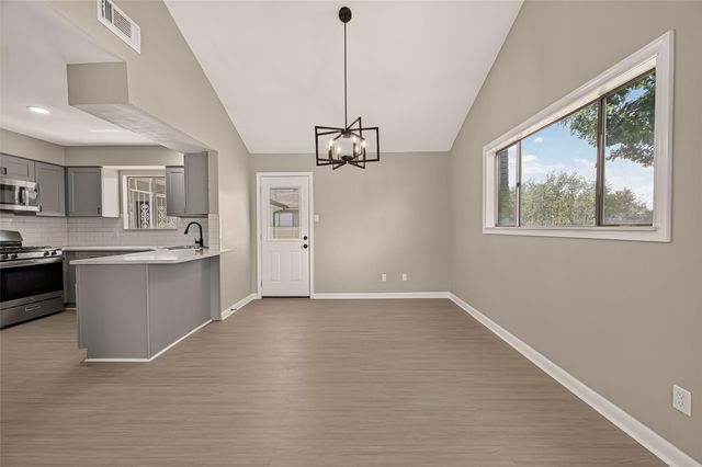 5923 Heatherbrook Drive, Houston, TX 77085