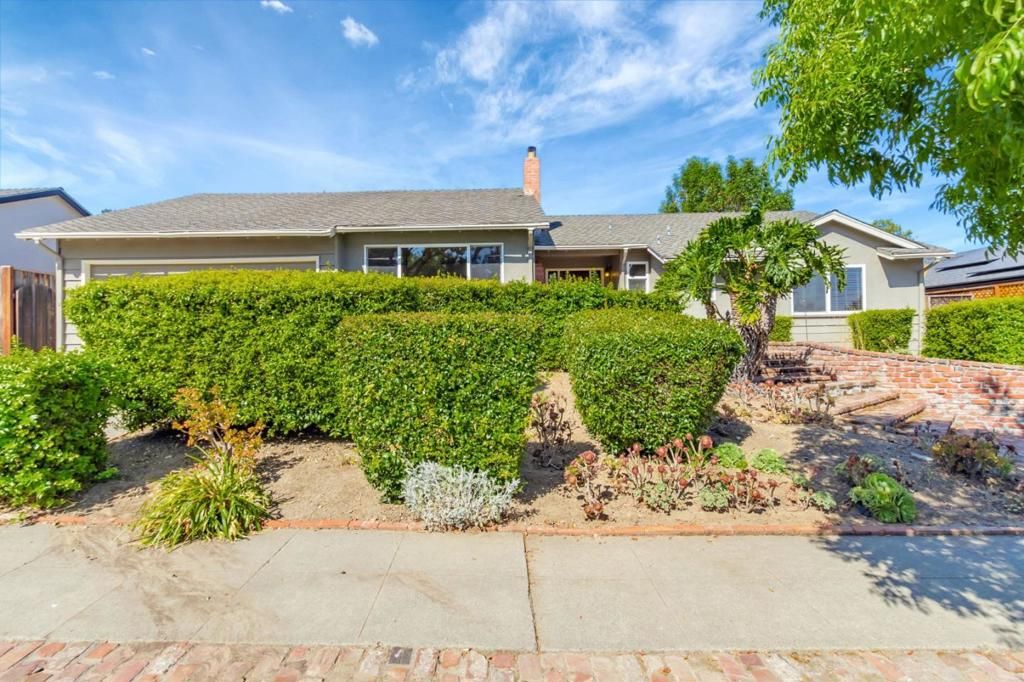 Image 2 of property listing at 5513 Blossom Acres Drive, San Jose, CA 95124