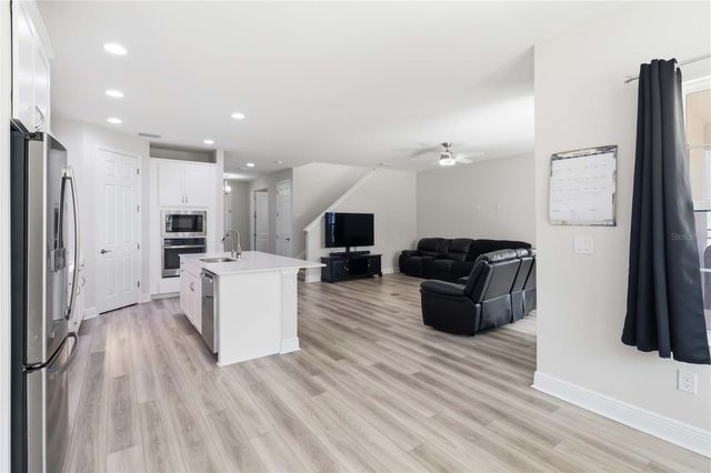 14806 SUMMER BRANCH DRIVE, Lithia, FL 33547