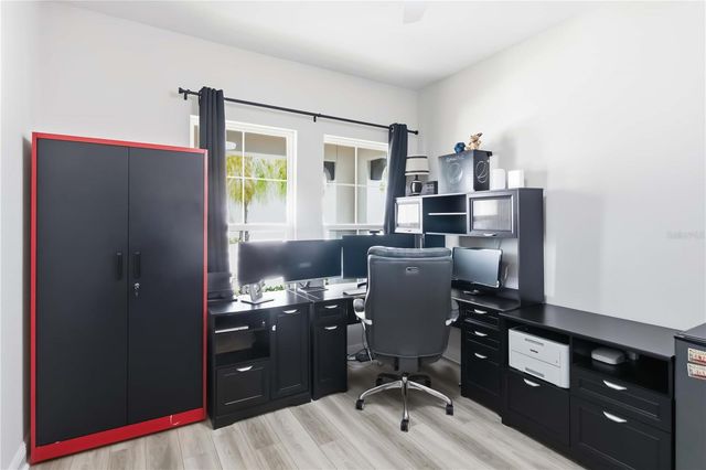 14806 SUMMER BRANCH DRIVE, Lithia, FL 33547