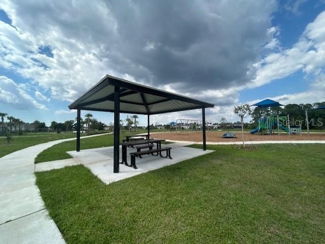 14806 SUMMER BRANCH DRIVE, Lithia, FL 33547