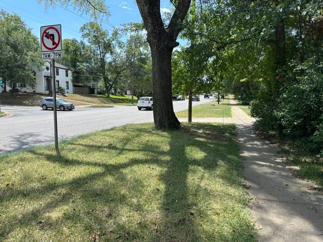 1103 S Broadway Avenue, Tyler, TX 75701