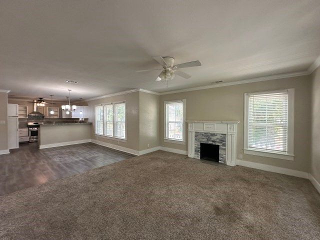 1103 S Broadway Avenue, Tyler, TX 75701