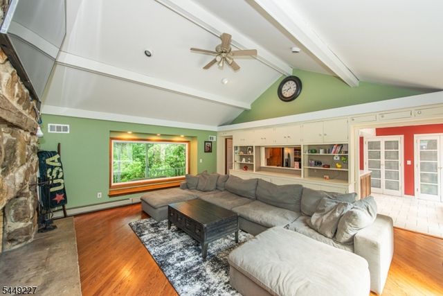 1 Green Rd, Sparta Twp., NJ 07871