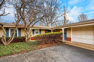 4260 Darbyshire Court, Hilliard, OH 43026