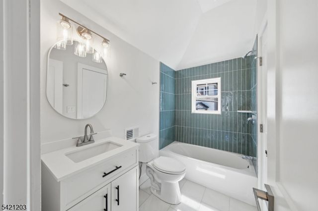 33 Clinton Pl, Morristown Town, NJ 07960