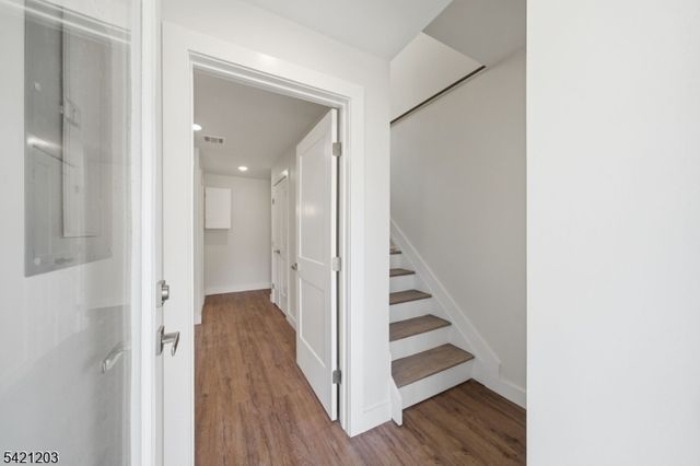 33 Clinton Pl, Morristown Town, NJ 07960