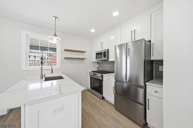 33 Clinton Pl, Morristown Town, NJ 07960