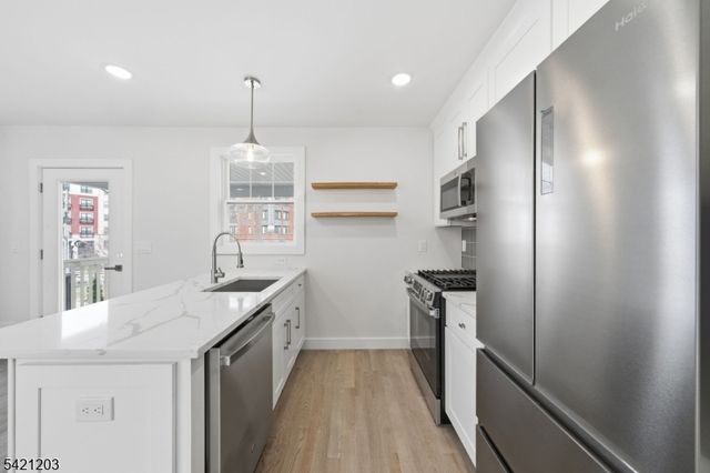 33 Clinton Pl, Morristown Town, NJ 07960