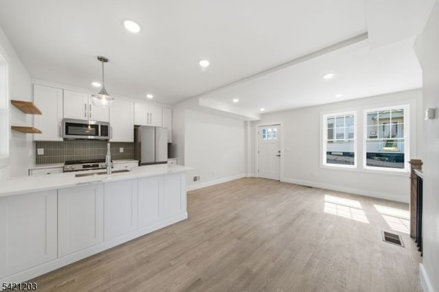 33 Clinton Pl, Morristown Town, NJ 07960