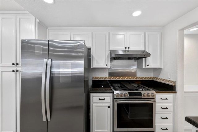 545 Mill River Ln, San Jose, CA 95134