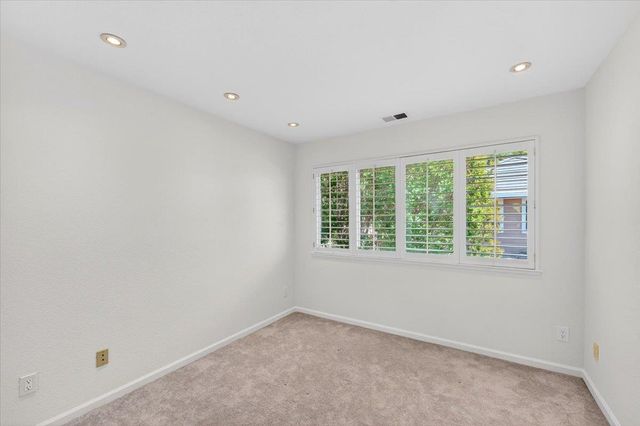 545 Mill River Ln, San Jose, CA 95134