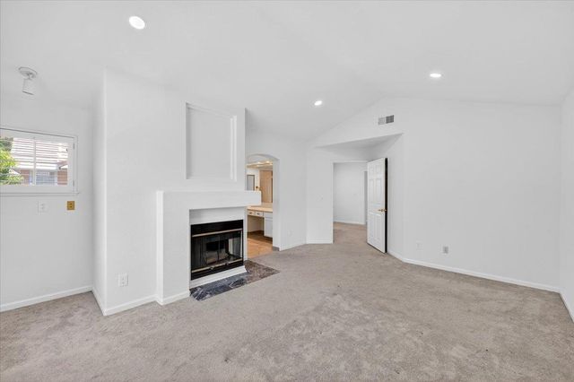 545 Mill River Ln, San Jose, CA 95134