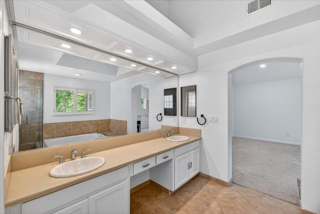 545 Mill River Ln, San Jose, CA 95134