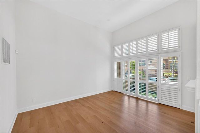 545 Mill River Ln, San Jose, CA 95134