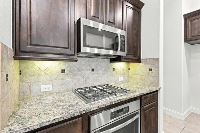209 Blackberry Way, Denton, TX 76210