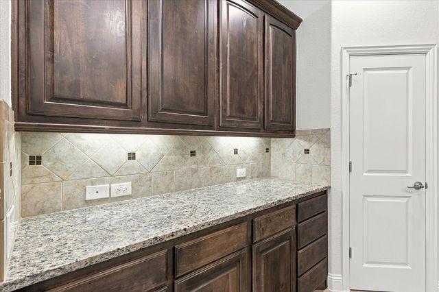 209 Blackberry Way, Denton, TX 76210