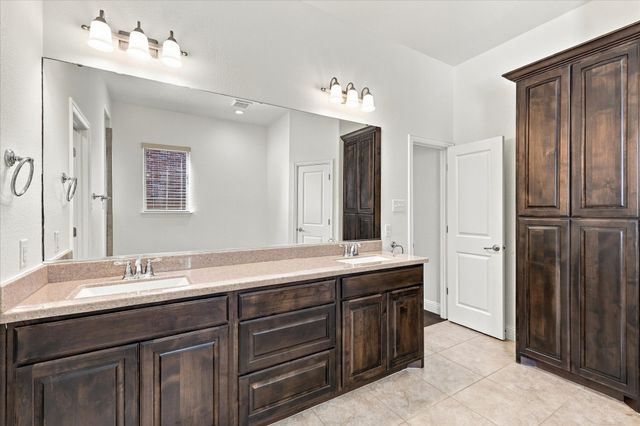 209 Blackberry Way, Denton, TX 76210