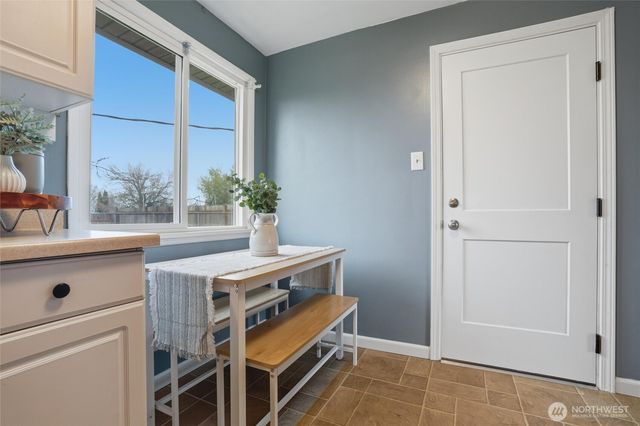 2012 Nipsic Avenue, Bremerton, WA 98310