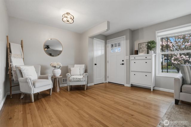 2012 Nipsic Avenue, Bremerton, WA 98310