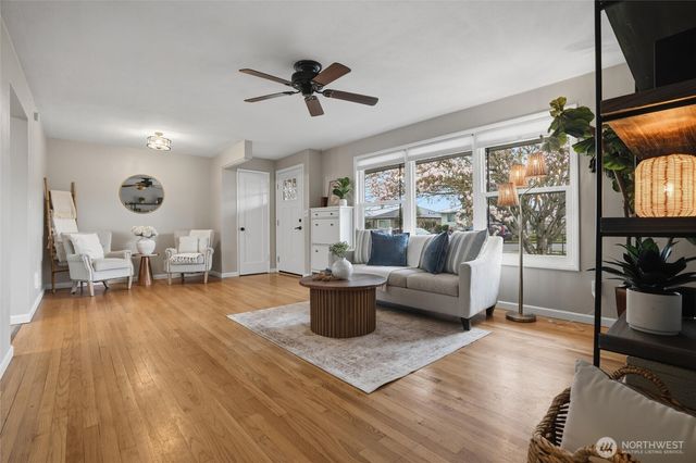 2012 Nipsic Avenue, Bremerton, WA 98310