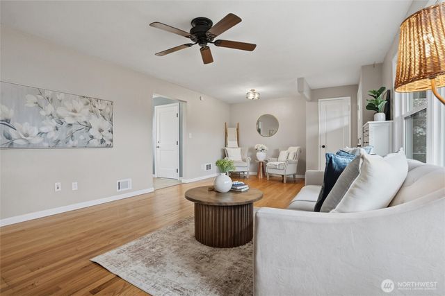 2012 Nipsic Avenue, Bremerton, WA 98310