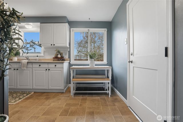 2012 Nipsic Avenue, Bremerton, WA 98310