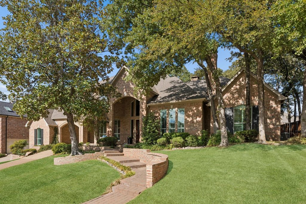 2865 Woodhollow Drive, Highland Village, TX 75077