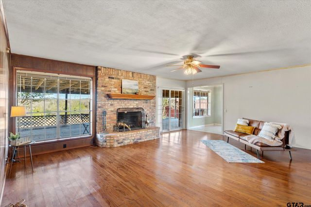 8164 County Road 1200, Mount Pleasant, TX 75455