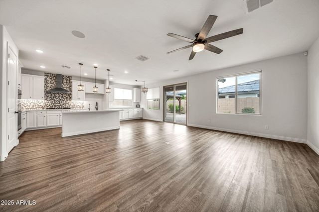 14338 W REDFIELD Road, Surprise, AZ 85379