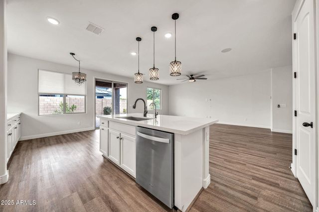 14338 W REDFIELD Road, Surprise, AZ 85379