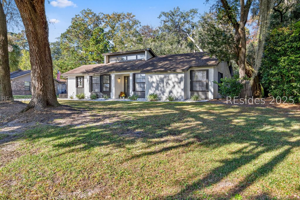 3057 Huron Dr, Beaufort, SC 29902