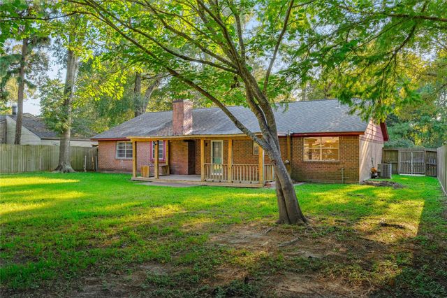 59 Artesian Oaks Drive, Conroe, TX 77304