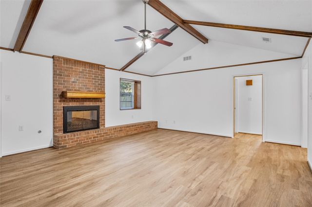 59 Artesian Oaks Drive, Conroe, TX 77304