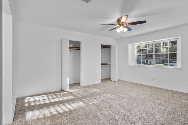 59 Artesian Oaks Drive, Conroe, TX 77304