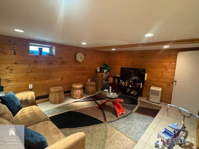 329 Ford Ave Avenue, Fords, NJ 08863