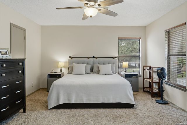 17510 EMERALD CANYON DR, San Antonio, TX 78232