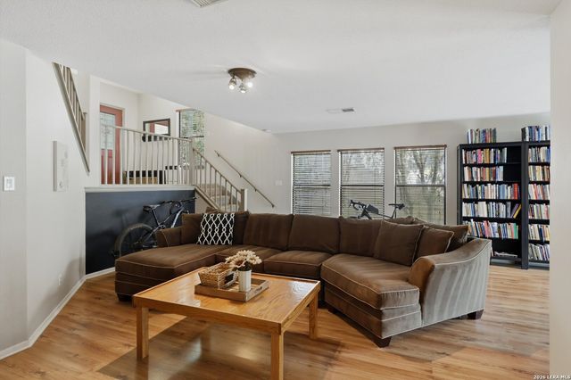 17510 EMERALD CANYON DR, San Antonio, TX 78232