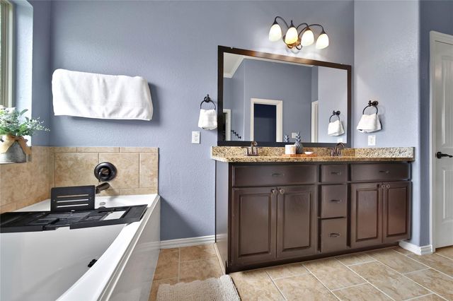 24102 Mckinzie Ridge Drive, Porter, TX 77365