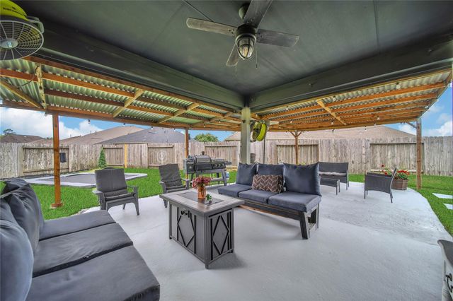 24102 Mckinzie Ridge Drive, Porter, TX 77365