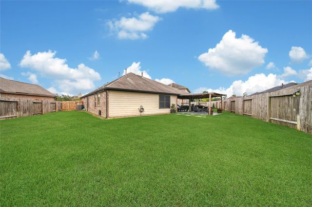 24102 Mckinzie Ridge Drive, Porter, TX 77365