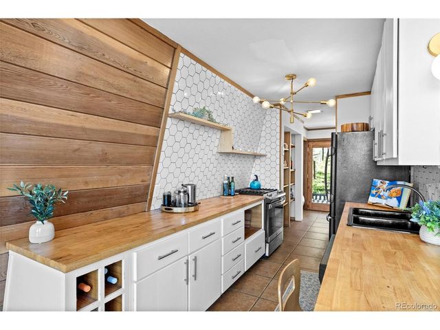 56 Valley View Dr, Nederland, CO 80466