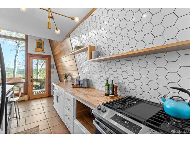 56 Valley View Dr, Nederland, CO 80466