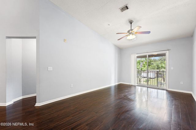 1465 MANOTAK POINT Drive 204, Jacksonville, FL 32210