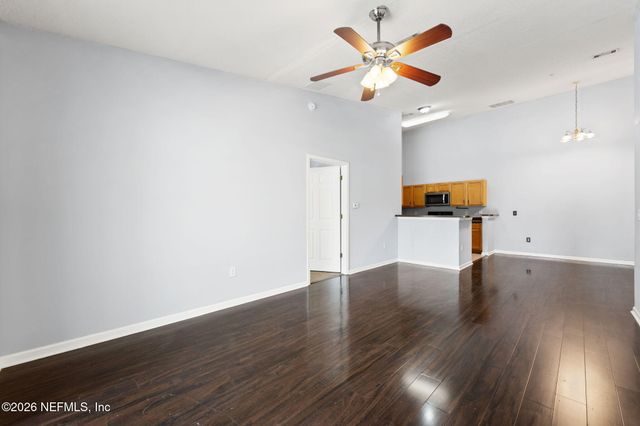 1465 MANOTAK POINT Drive 204, Jacksonville, FL 32210