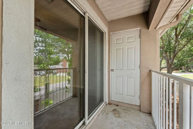 1465 MANOTAK POINT Drive 204, Jacksonville, FL 32210