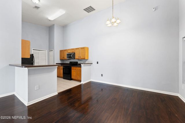1465 MANOTAK POINT Drive 204, Jacksonville, FL 32210